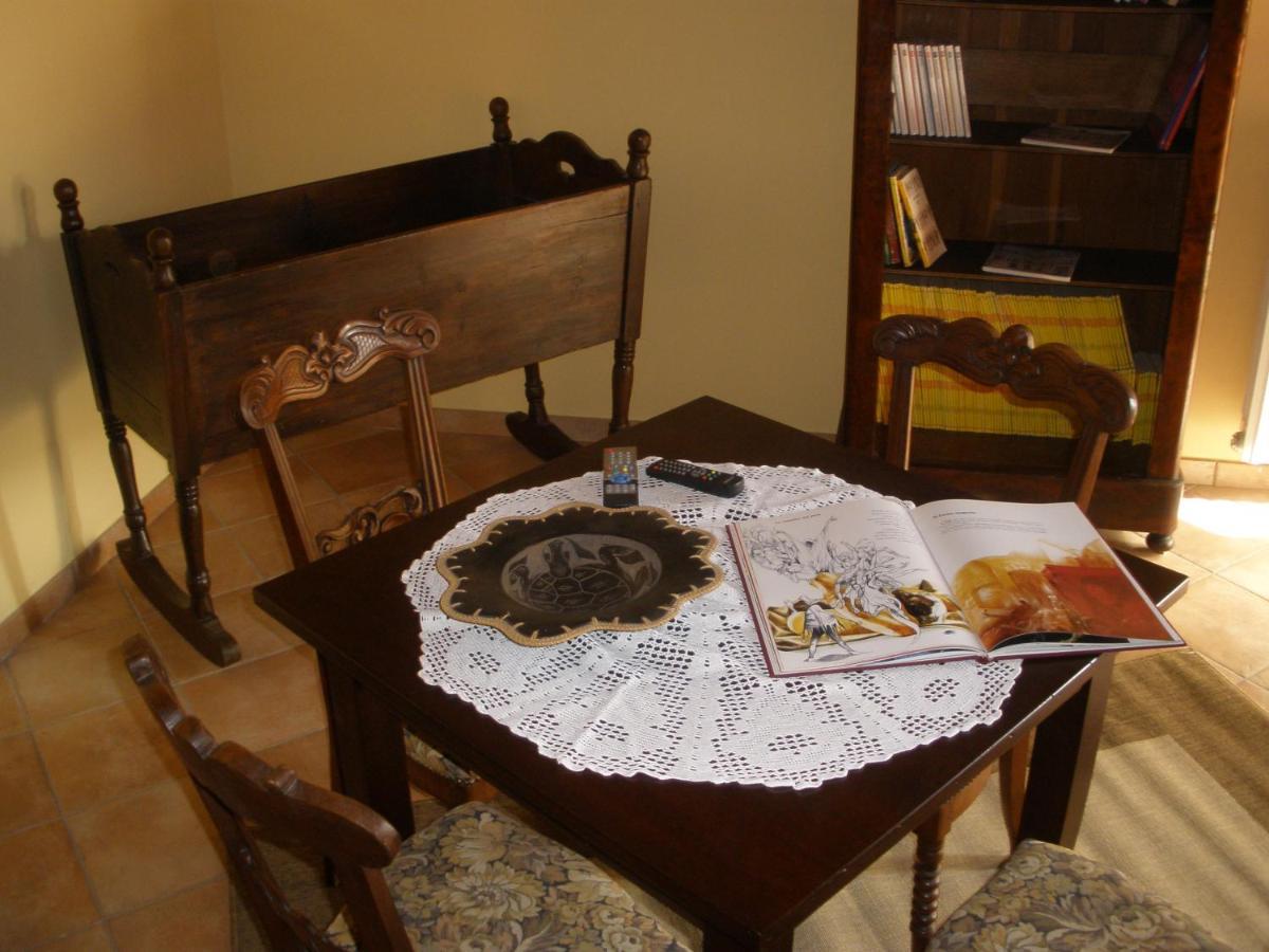 Agriturismo Monbertola Govone Ngoại thất bức ảnh